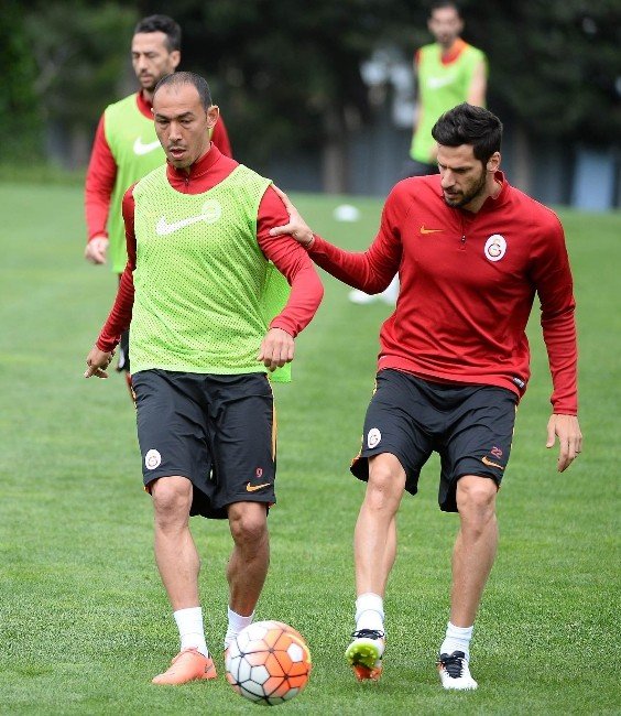 Galatasaray, Derbi Hazırlıklarını Sürdürüyor