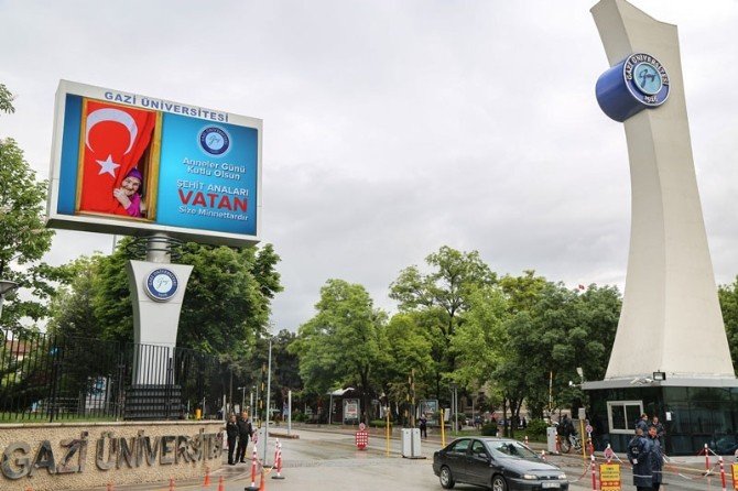 Gazi Üniversitesi Şehit Anneleri İçin Görsel Hazırladı