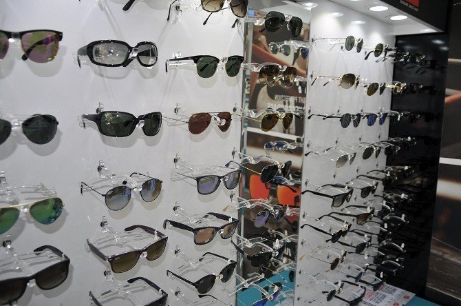 Uzmanlardan Güneş Gözlüğü Uyarısı