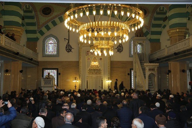 Gürgentepe’ye Muhteşem Cami
