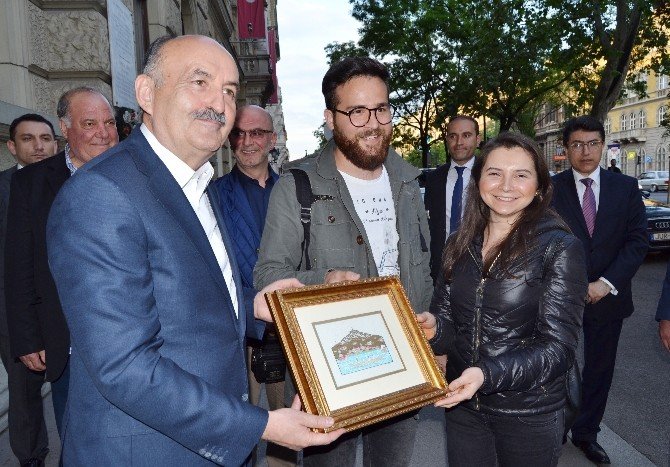Sağlık Bakanı Mehmet Müezzin Oğlu Macaristan’da Temaslarda Bulundu