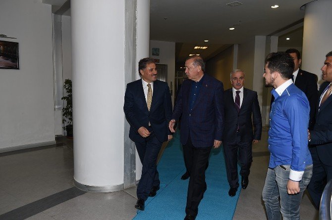 Cumhurbaşkanı Erdağan’dan Büyükşehir Belediyesine Ziyaret