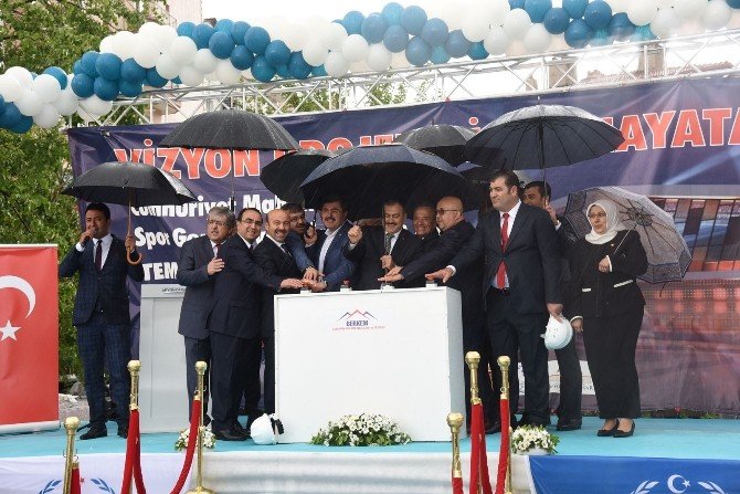 Bakan Eroğlu, Afyonkarahisar’da Temel Atma Törenine Katıldı