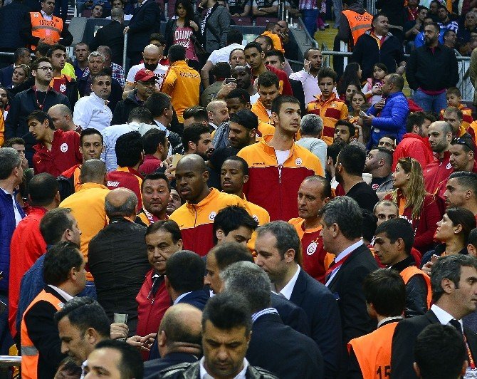 Avrupa Şampiyonu Aslan, Tt Arena’da Taraftarların Karşısına Çıktı