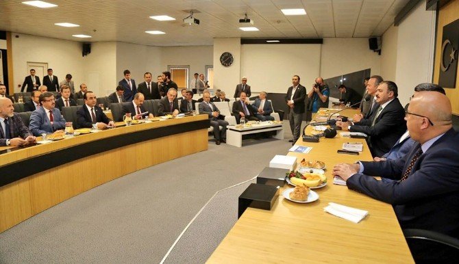 Bakan Eroğlu İstanbul’un Su Potansiyelini Açıkladı