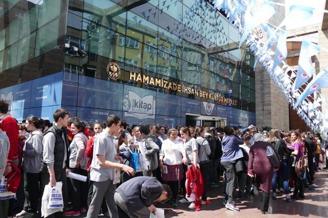 Trabzon, Kitap Fuarına Akın Ediyor