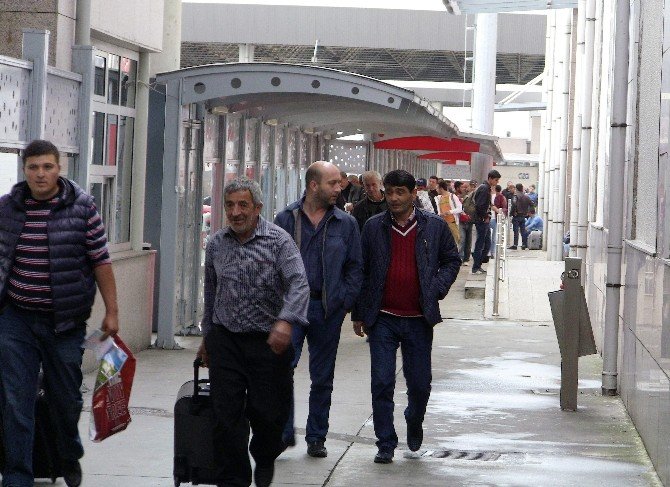 Sarp Sınır Kapısı’ndan Günde Yaklaşık 22 Bin Kişi Giriş Çıkış Yapıyor