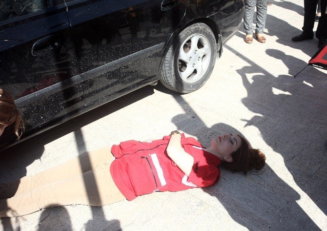 Trafik Kazasında Mizansenle İlk Yardım Eğitimi