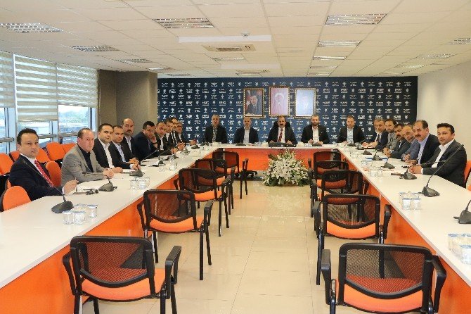 Ak Parti İlçe Başkanları Toplantısı