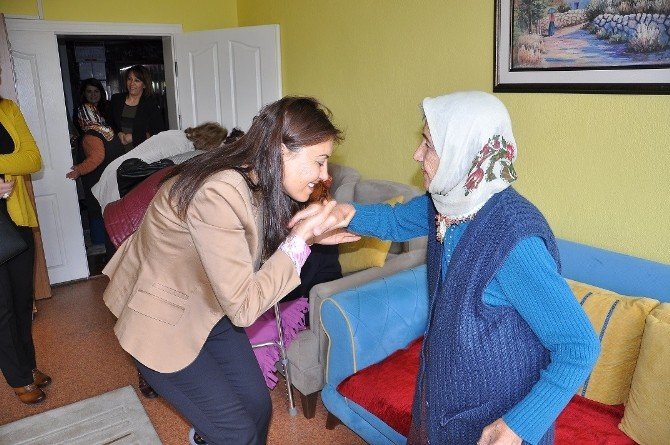 Kadın Girişimcilerden Huzurevine Ziyaret