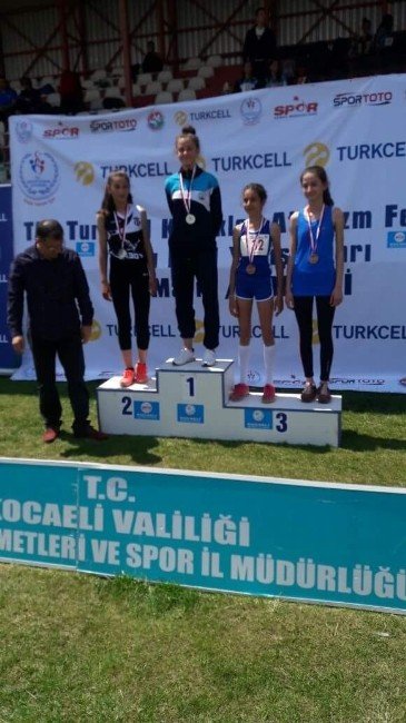 Osmangazili Atletler Finalde
