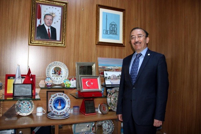 Yalova Üniversitesi Rektörü Eruslu: