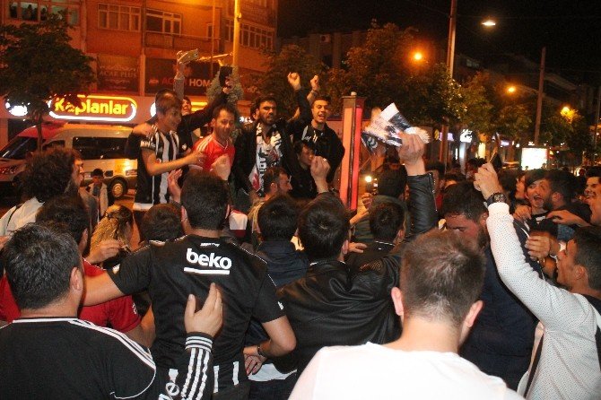 Konya’da Beşiktaşlı Taraftarların Galibiyet Kutlaması