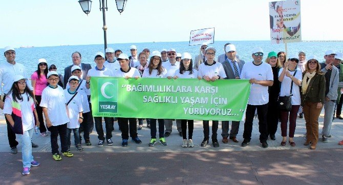 Sağlıklı Yaşam İçin 2 Kilometre Yürüdüler