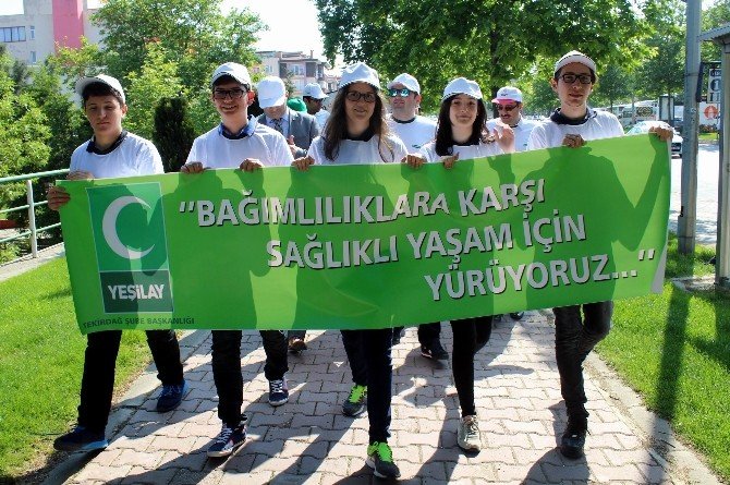 Sağlıklı Yaşam İçin 2 Kilometre Yürüdüler