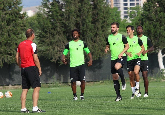 Cihat Arslan: "Ligi Galatasaray’ın Üzerinde Bitirmek İstiyoruz"