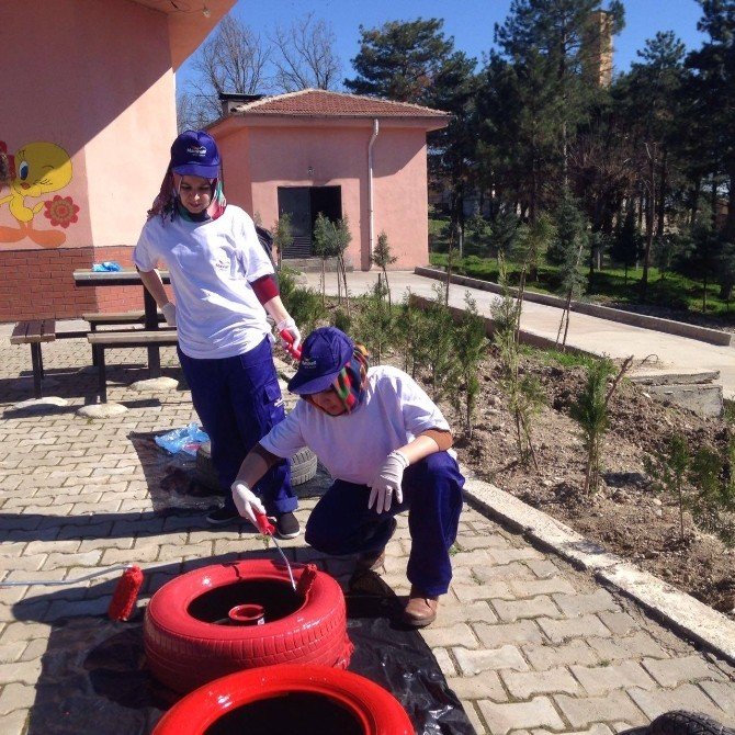 Silvan Meslek Yüsekokulu’ndan Her Okula Bir Sera
