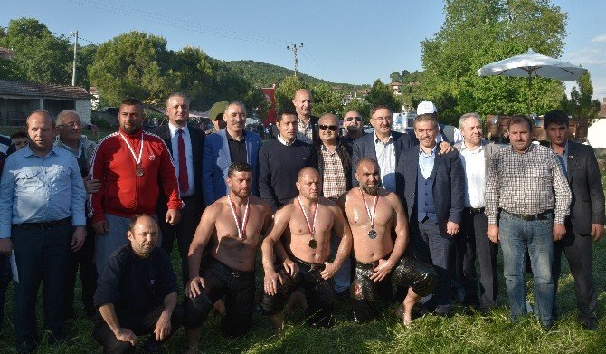 Kabulbaba’da Pehlivan Geçidi