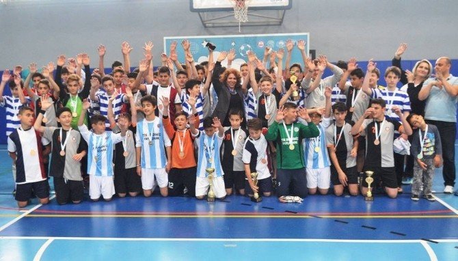 Spor Şenlikleri’nde Futsal Heyecanı