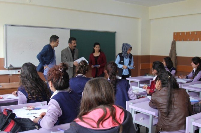 Başkale Belediyesi Uyuşturucuya Karşı Savaş Açtı