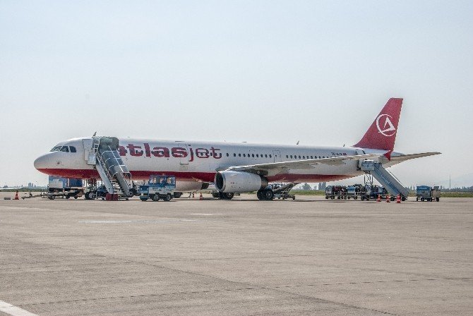 Nisan Ayında Kocaseyit Havalimanı 20 Bin Yolcuya Hizmet Verdi