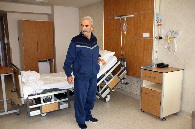 Hastanın Karnından 7 Kilogramlık Kitle Çıktı