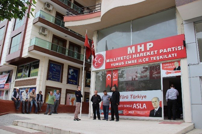 Mhp Yunusemre İlçe Teşkilatı Kapatıldı