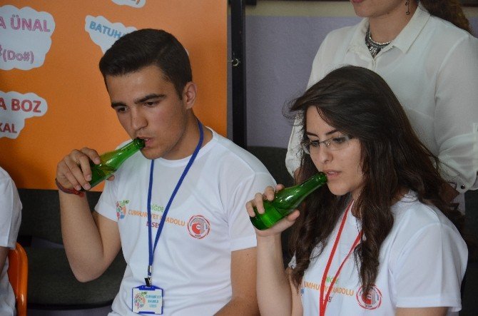 Öğrenciler Soda Şişesi İle Müzik Yaptı