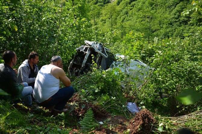 Ordu’da Minibüs Uçuruma Yuvarlandı: 1 Ölü, 5 Yaralı