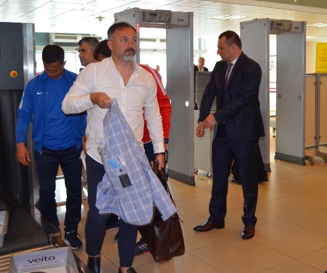 Trabzonspor Antalya’ya Gitti