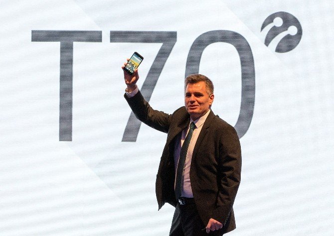 Turkcell’in 4,5g Uyumlu ’Turkcell T70’ Ve ’Turkcell Tablet’ Tanıtıldı