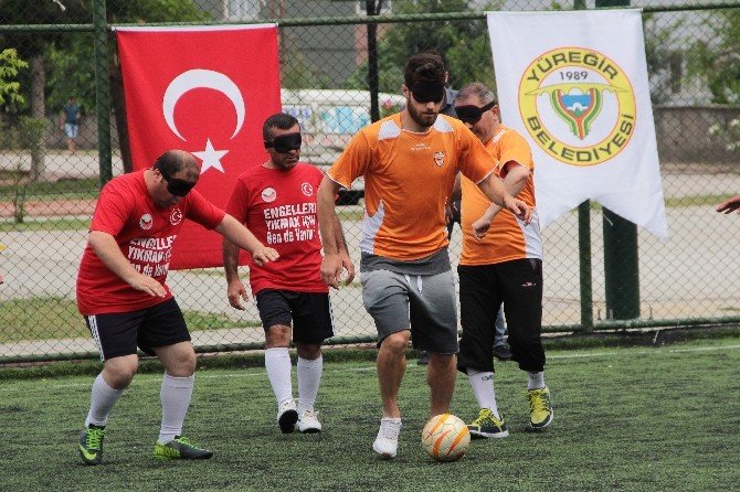Görme Engelliler Engin İpekoğlu’na 2 Gol Attı