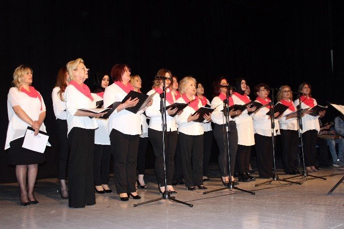 Gümüşhane’nin İlk Kadınlar Korosundan Konser