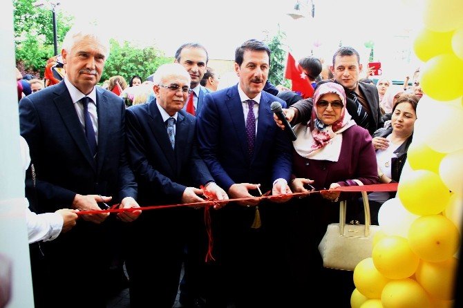 İlkadım Belediyesi’nden El Sanatları Sergisi