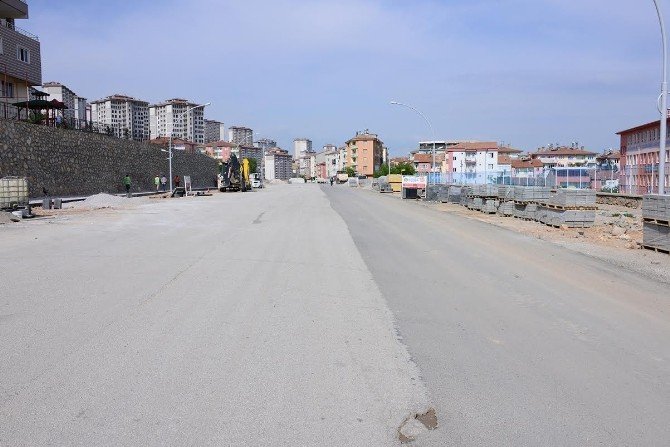 Yusuf Özal Caddesinde Düzenleme Çalışmaları Başladı