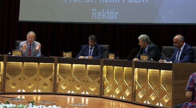 "Medya Siyasetçi İlişkisi" Paneli