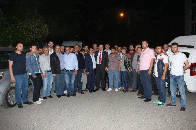Servisçilerden ’Korsan’ Eylemi