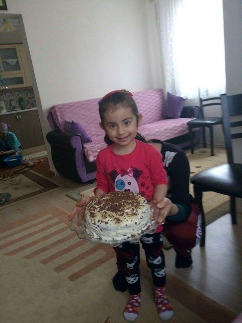 Kazada Ölen Kız Çocuğu Toprağa Verildi