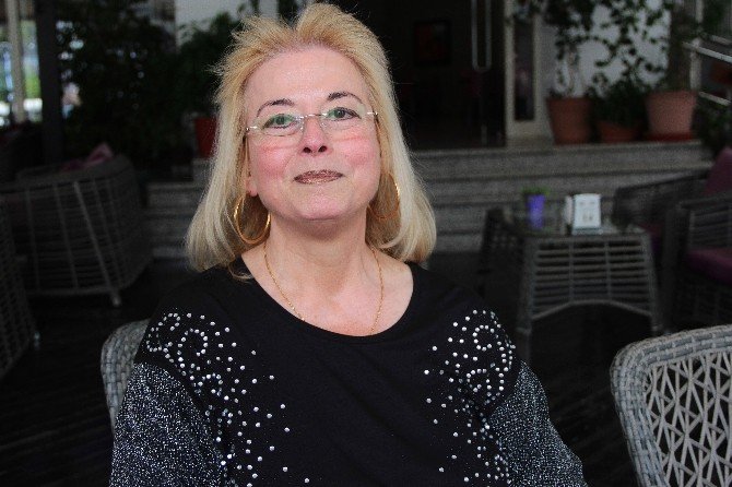 Sağlığına Kavuşan Obezler Zayıflatan Doktorlarıyla Buluştu