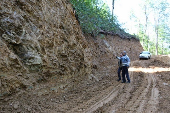 Düzce’de Orman Yolları Hızlı Bir Şekilde Tamamlanıyor