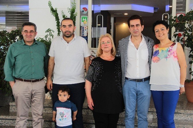 Sağlığına Kavuşan Obezler Zayıflatan Doktorlarıyla Buluştu