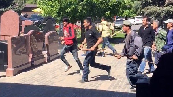 Moskova’da Mezarlıkta Kavga: 2 Ölü