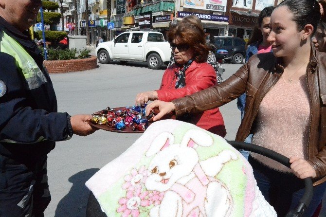 Kuşadası Polisinden Trafik Kazaları İçin Uyarı