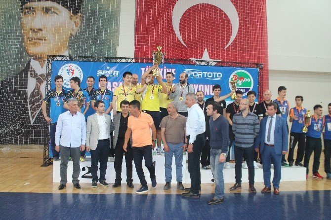 Masa Tenisi Süper Ligi’nde Şampiyon Fenerbahçe