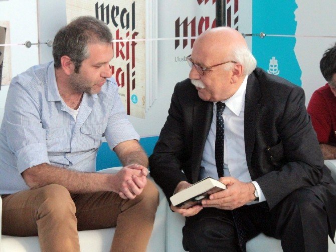 Bakan Avcı, Uluslararası Dergi Fuarı’na Katıldı