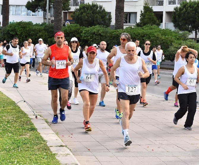 700 Kişi Gençlik Koşusunda Koştu
