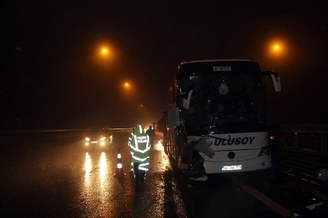 Bolu’da Tır Otobüse Çarptı: 15 Yaralı