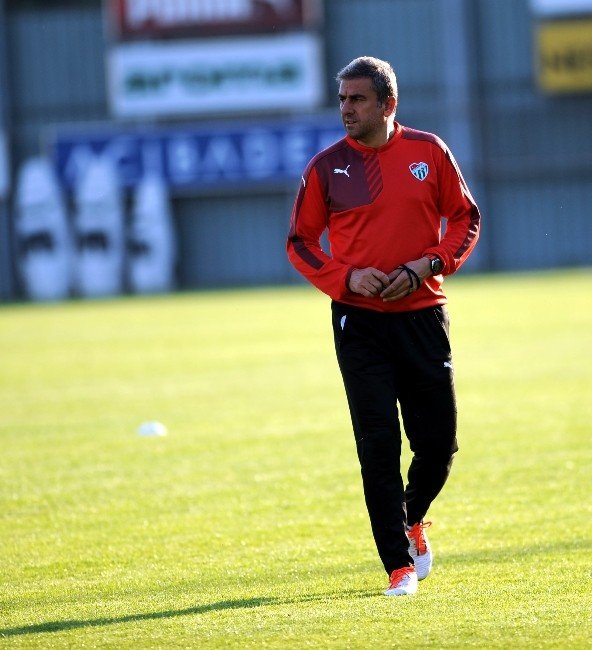 Hamzaoğlu’ndan Transfer Açıklaması