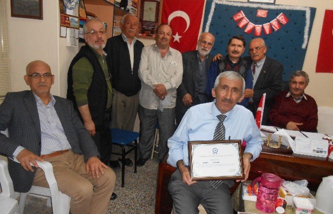 Eşyoder’den Eskişehirli Şair İbrahim Gülbay’a Teşekkür Ödülü