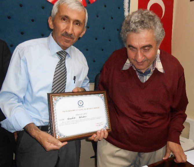 Eşyoder’den Eskişehirli Şair İbrahim Gülbay’a Teşekkür Ödülü